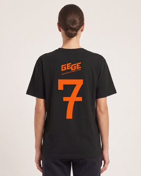 GEGE „Behind Every Goal No. 7“ T-särk